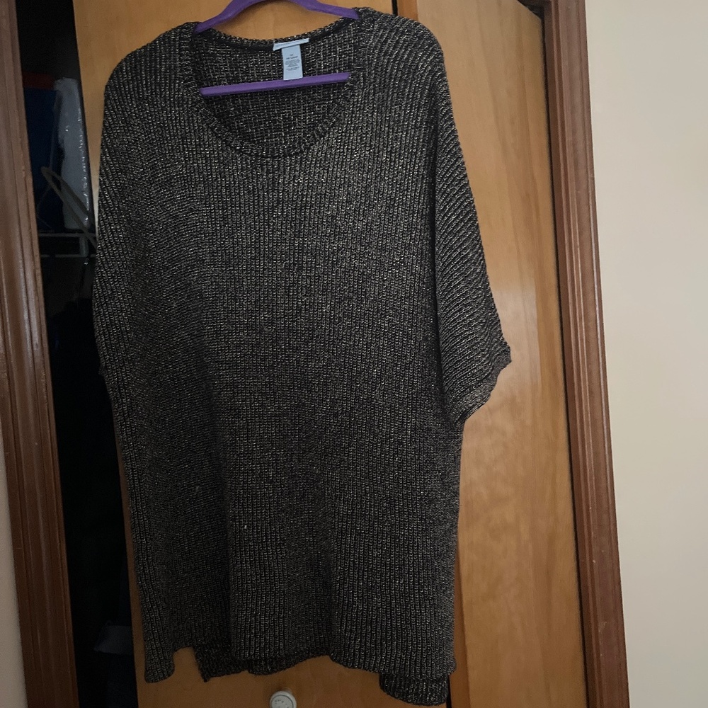 1X black and gold knit tunic sweater